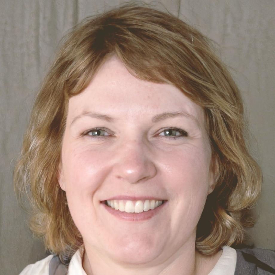 Zara Eckstein, Direktorin Anomalie-Forschung